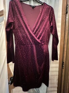 Speechless Long Sleeve Wrap Dress in Deep Wine with Dot Texture